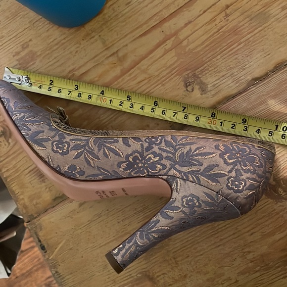 Prada brocade shoes - Picture 9 of 9